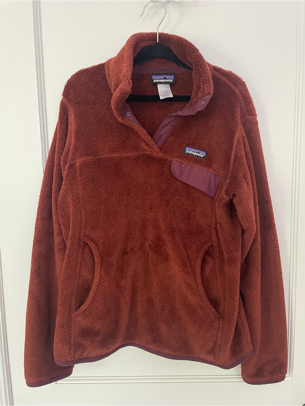 Patagonia Women’s Burgundy Synchilla Fleece  Size Small